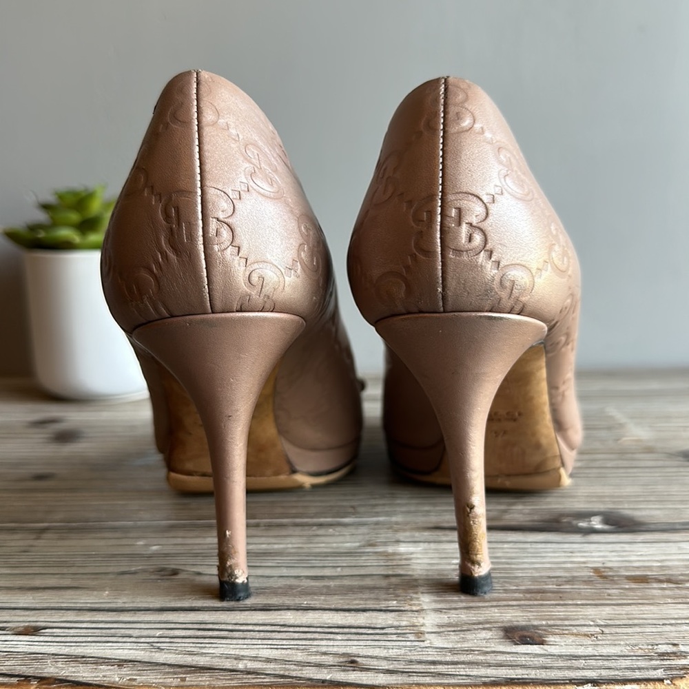Gucci Heels Size 37 - Picture 4 of 10